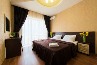 Гостиница Роял Геленджик Люкс с балконом-4