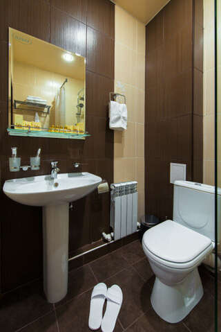 Гостиница Роял Геленджик Люкс с балконом-3